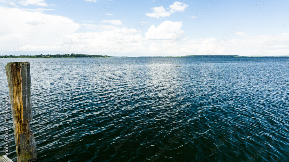 Blick auf den Plauer See vom Bootssteg