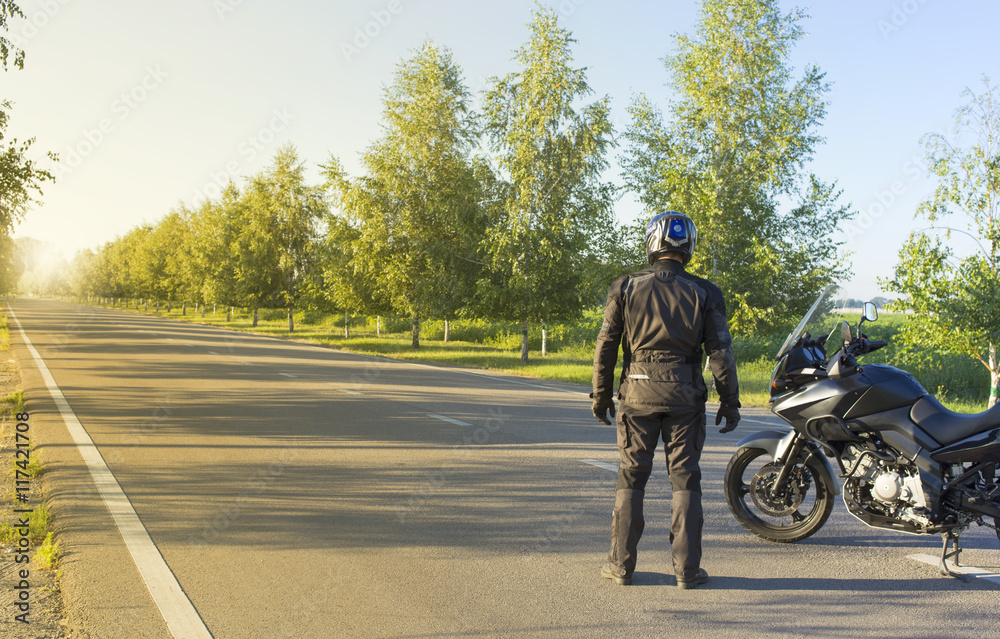 Obraz premium Traveling on a motorcycle on the mountain roads.