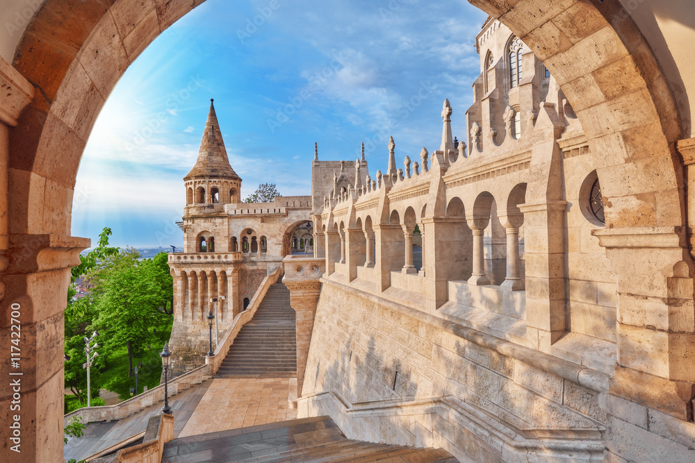 View on the Old Fisherman Bastion in Budapest. Arch Gallery. - obrazy, fototapety, plakaty 