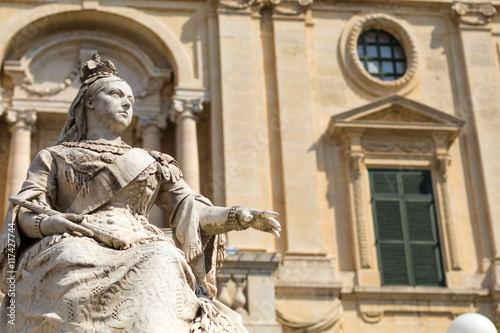 Quadro su tela Statue of Queen Victoria, Triq Ir-Repubblika, Il-Belt Valletta,