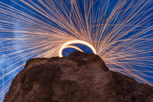 Camera bellow a steel wool spin