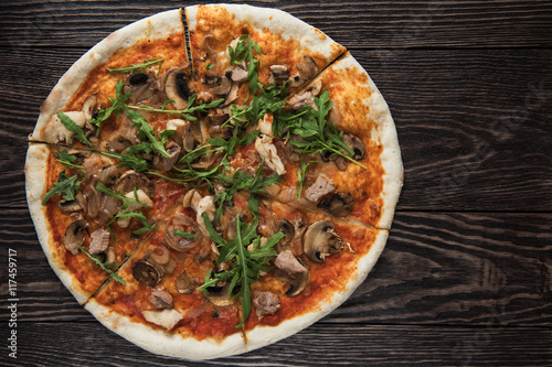 Pizza with chicken and mushrooms