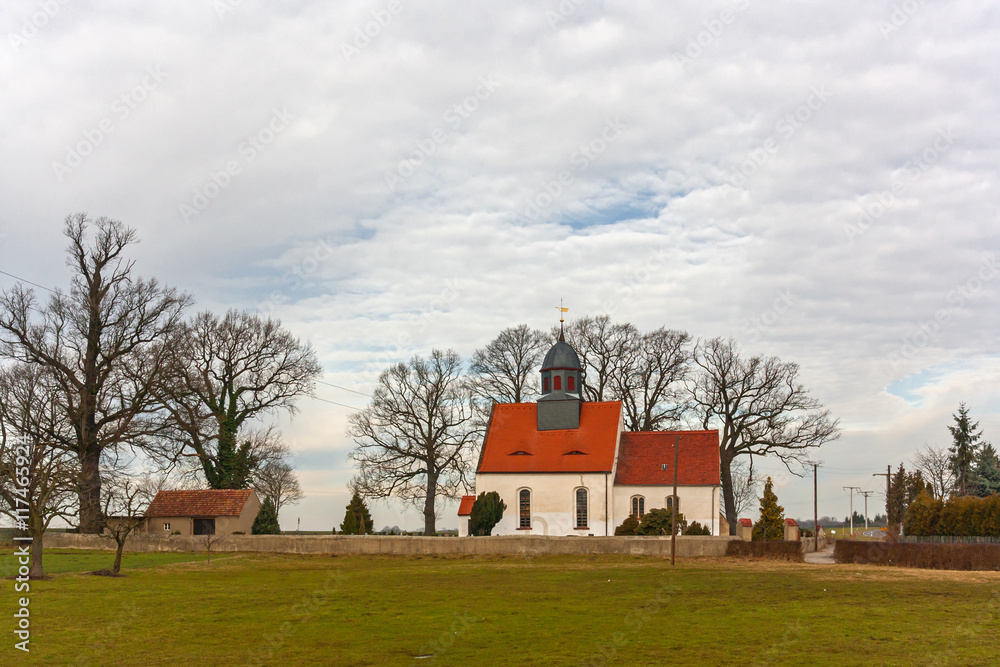 Fototapeta premium Die Dorfkirche