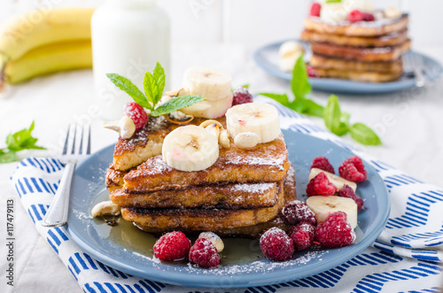 French toast with banana