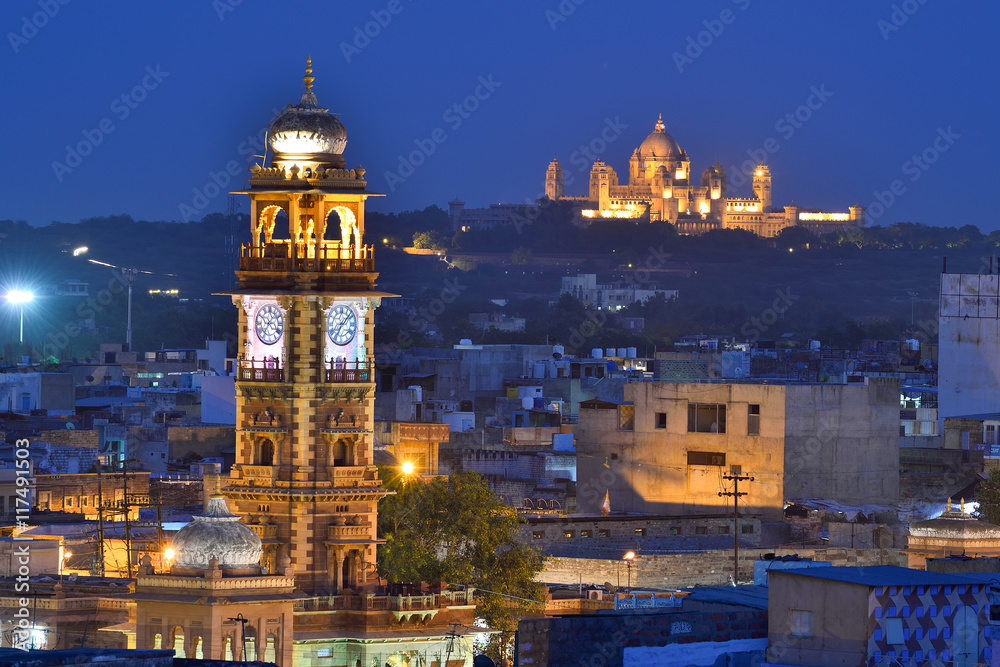 Fototapeta premium Clock Tower at twilight