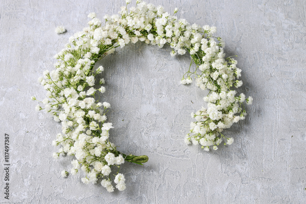 How to make gypsophila paniculata wedding wreath, step by step, Stock