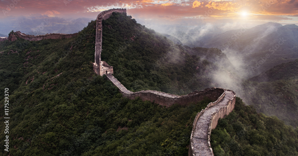 The Great wall of China: 7 wonder of the world. - obrazy, fototapety, plakaty 
