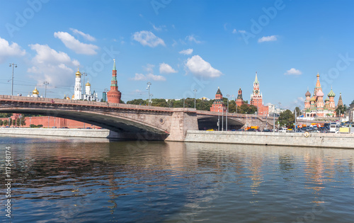 Bolshoy Moskvoretsky Bridge and Moscow Kremlin © Yury Gubin