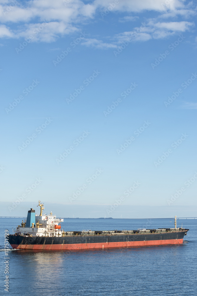 Tanker auf der Ostsee vor der Insel Fünen