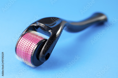 Konstfotografi Derma roller for medical micro needling therapy