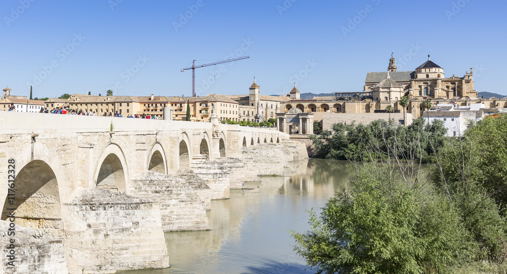 Roman bridge (puente viejo) over Guadalquivir river in Córdoba city, Spain