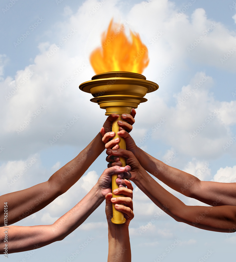 Foto People Holding A Torch