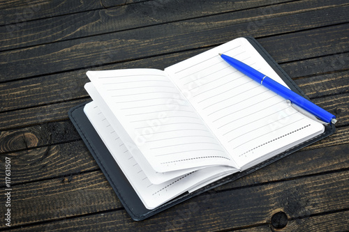 Photos Notepad on table