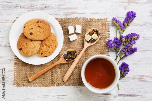 Fototapeta Naklejka Na Ścianę i Meble -  Herbal tea and cookies