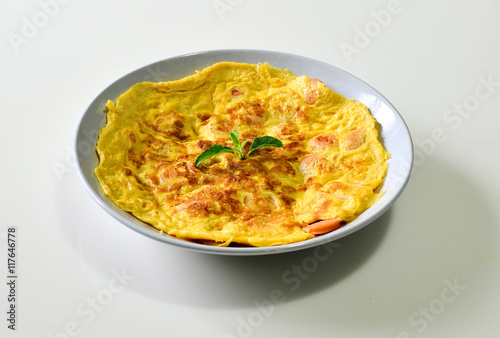 Omelet with sausage Thai style, Thai food