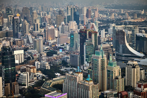 Fototapeta Naklejka Na Ścianę i Meble -  Bangkok cityscape in the business district
