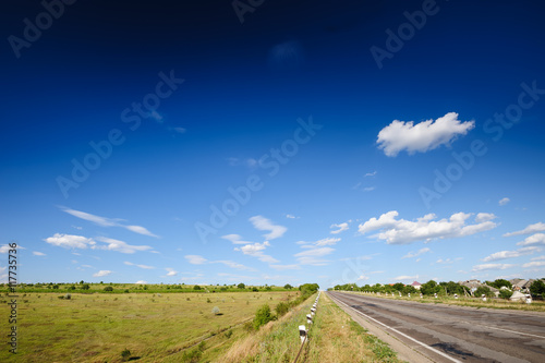 Foto Road and agricultural fields in Moldova