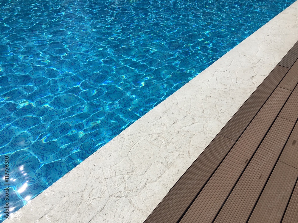 pool minimalism