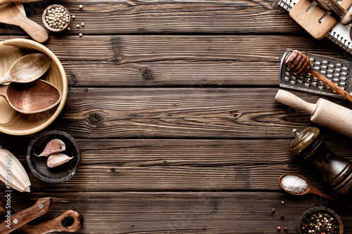 Naklejka Przybory kuchenne na drewnie