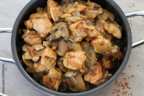 sauté de porc sauce champignons 09082016