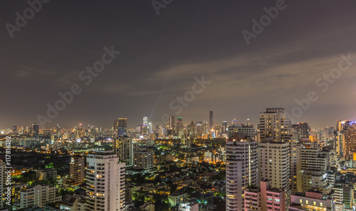 Bangkok skyline bei nacht panorama