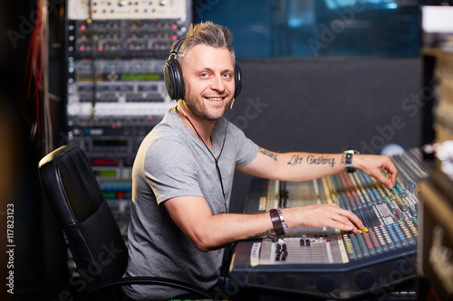 Bilde på lerret Mixing sounds