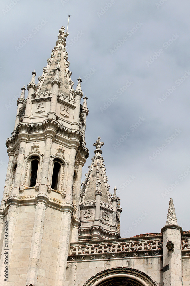 Turm, Detail des Mosteiro dos Jerónimos in Lissabon