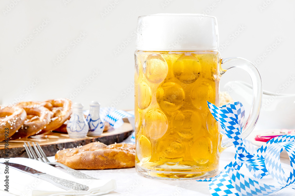 Oktoberfest Bier und Spezialitäten 