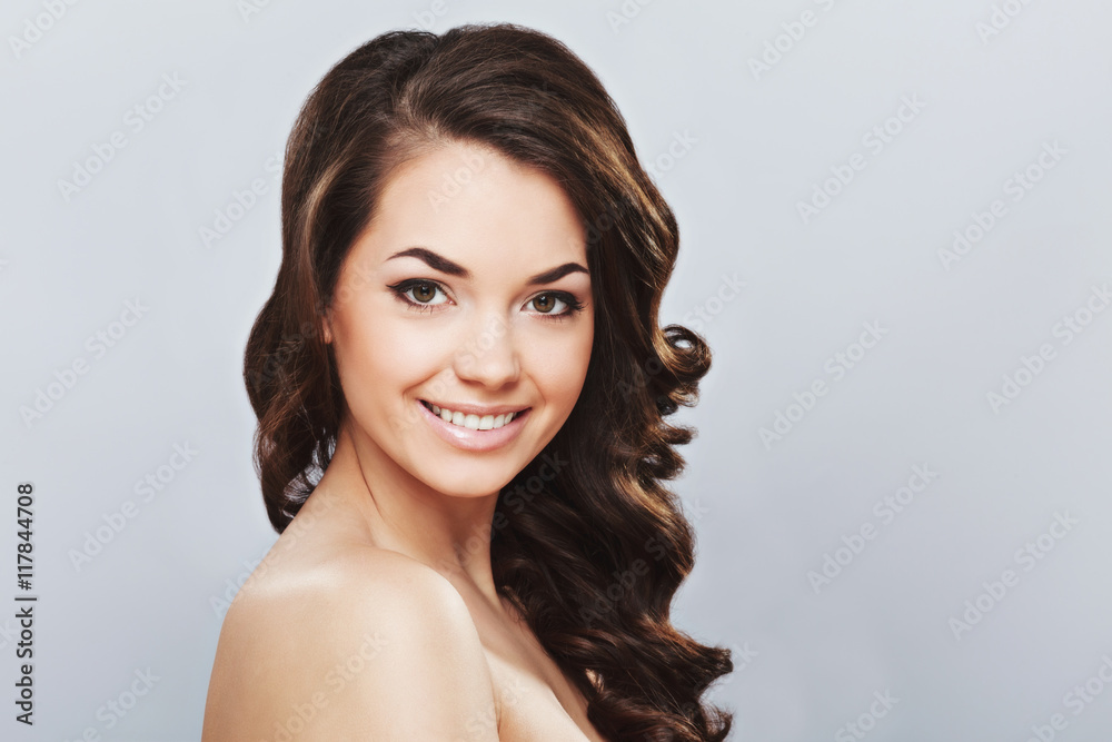 Fototapeta premium A portrait of beautiful girl with dark hair