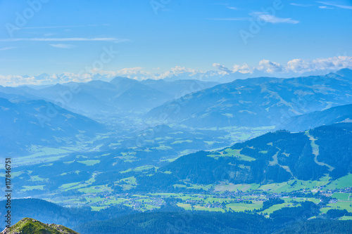 Fototapeta Naklejka Na Ścianę i Meble -  beautiful valleys in the mountains of Austria / Amazing view off the Wilder Kaiser - a hiking area in Europe