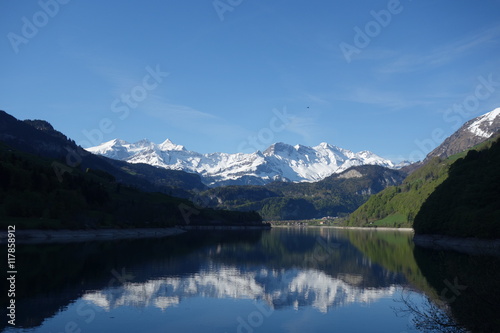 Morgenidylle am Lungernsee im Kanton Obwalden