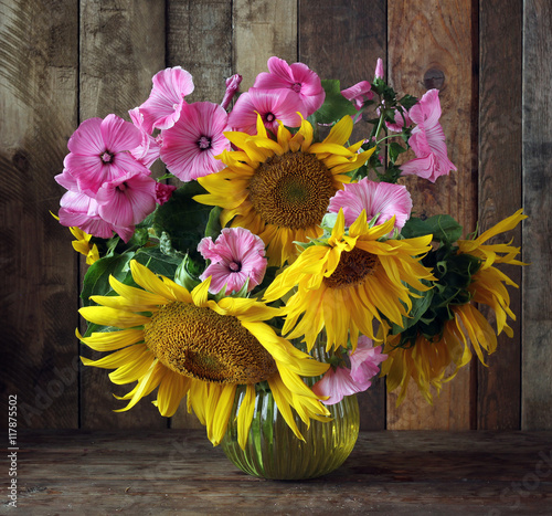 Bouquet of sunflowers.