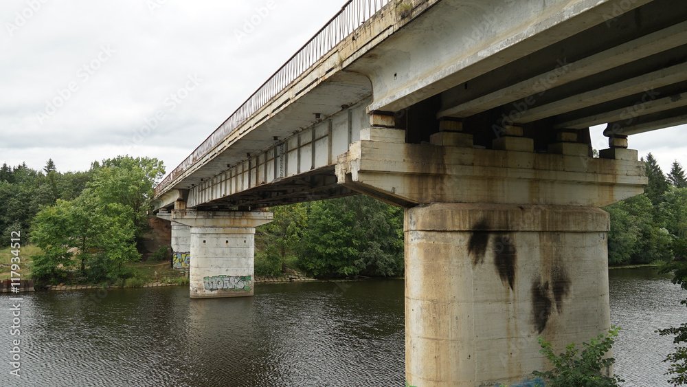 river river