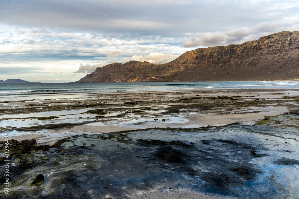 Fototapeta premium Caleta de Famara beach in Lanzarote