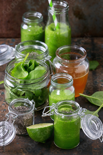 Green spinach smoothie