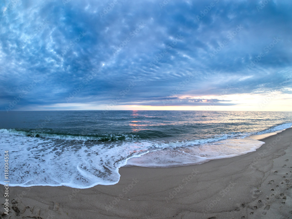 Fototapeta premium Sonnenuntergang am Strand