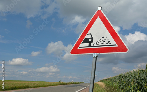 achtung rollsplitt photo