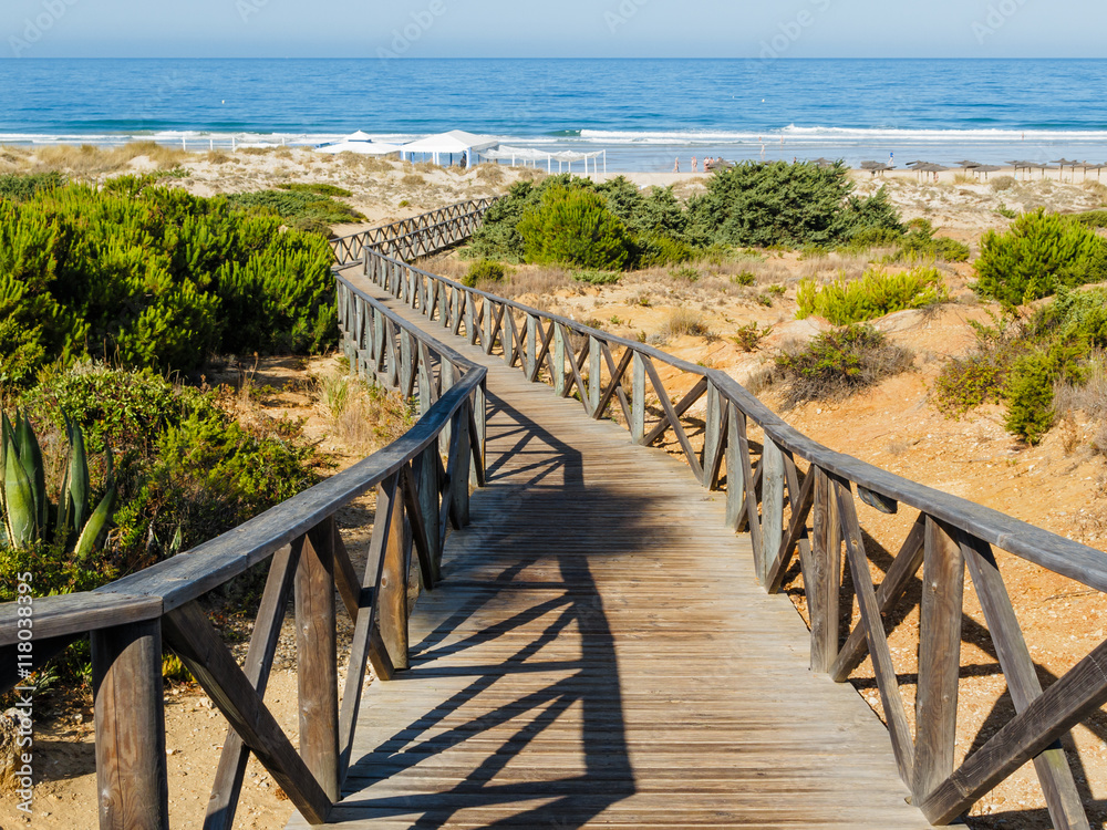 Obraz premium The gateway to the beach of La Barrosa, Cadiz, Spain