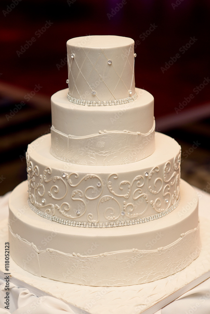 Picture of white wedding cake decorated with crystals Picture of white wedding cake decorated with crystals