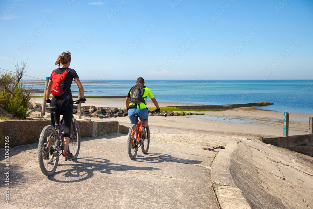 Fototapeta premium VTT en bord de mer