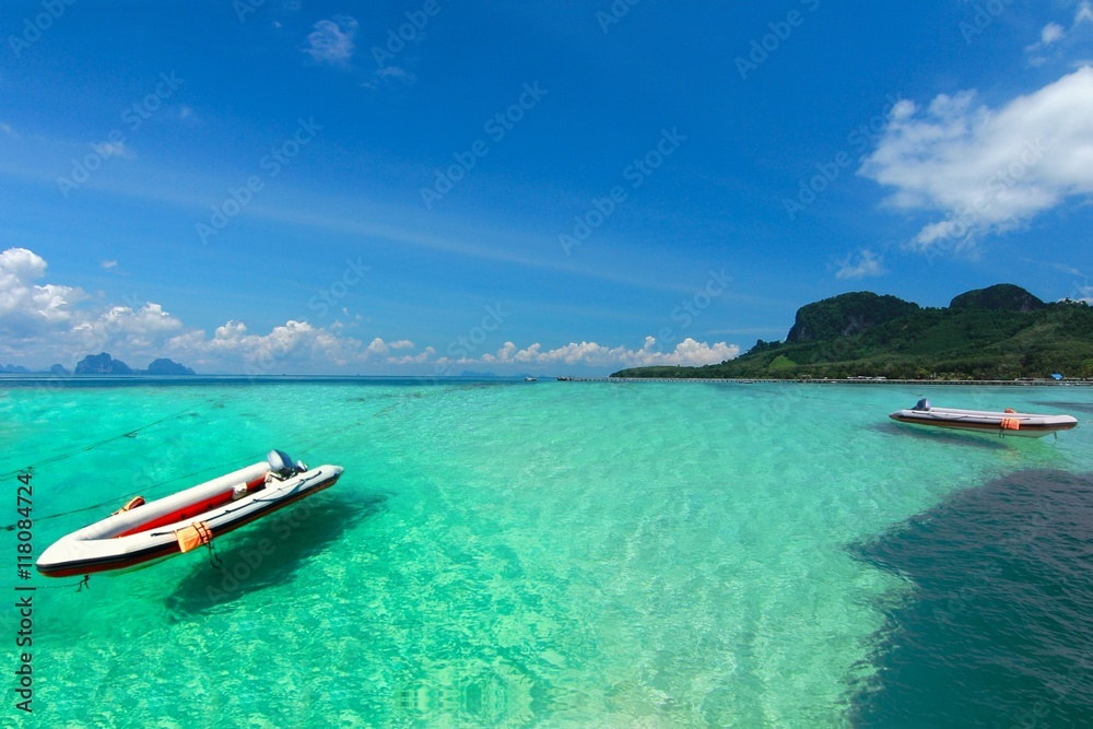 The paradise island in Trang Province , Thailand The paradise island in Trang Province , Thailand