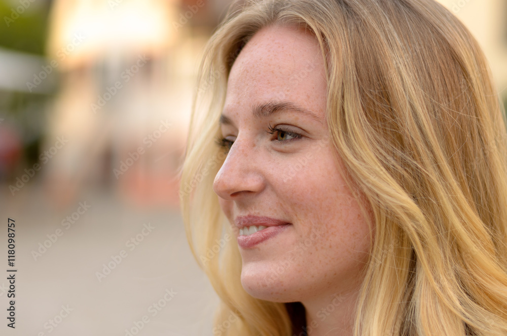 Obraz premium Portrait of an attractive young blond woman