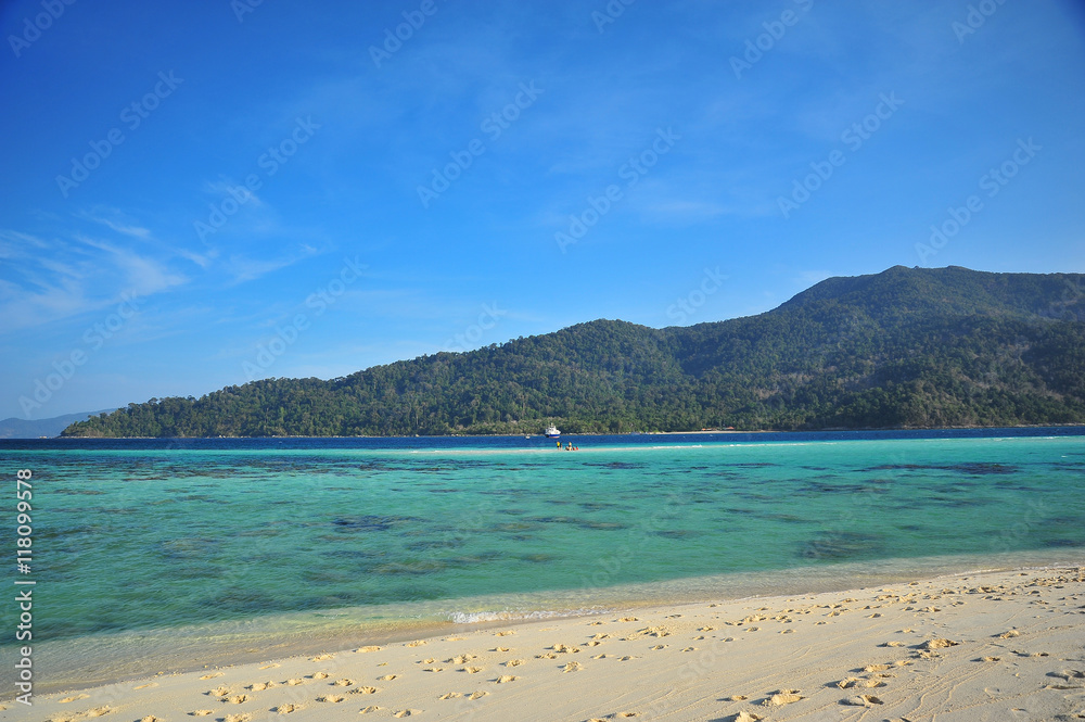 Obraz premium Beautiful Tropical Islands at Summer Season