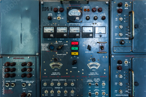 Bild auf Leinwand Control panel of a vintage research device