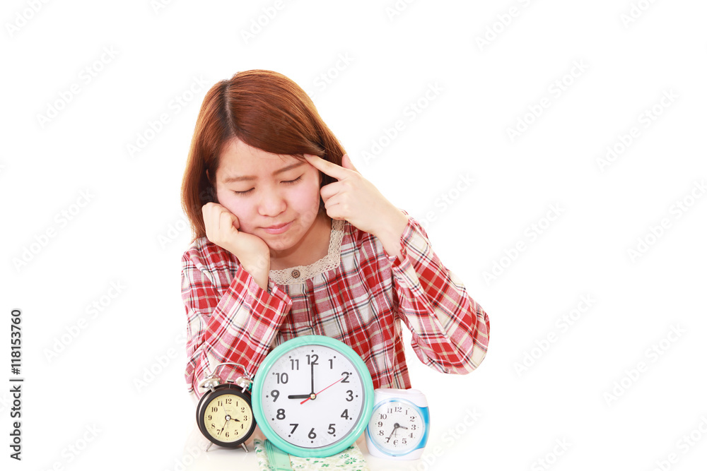 疲れた表情の女性