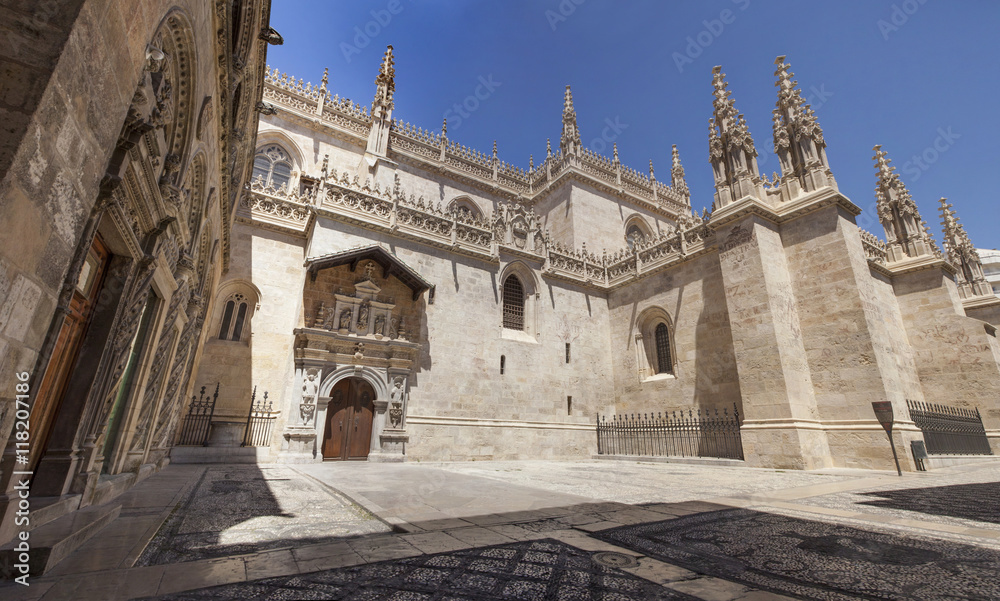 Obraz premium Royal Chapel outdoors at Granada Cathedral
