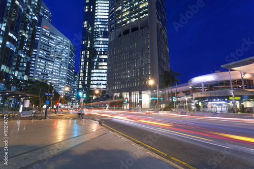 Brisbane night city traffic © 孤飞的鹤