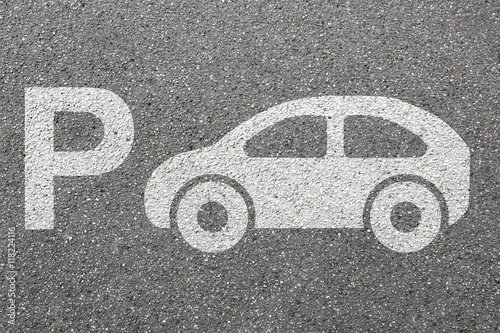 Parkplatz Auto parken Fahrzeug Stadt Verkehr Mobilität