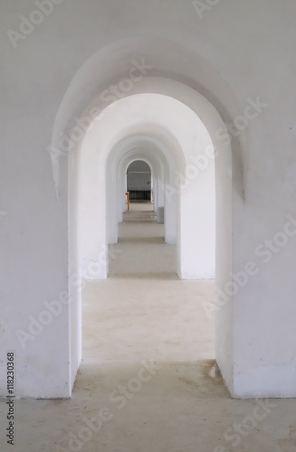 Canvas Print Through passage in the old Fort