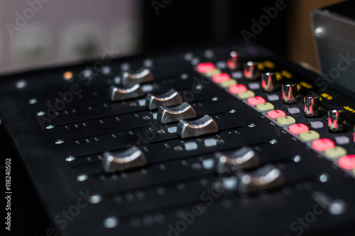 Tableau sur toile Mixing Console - faders